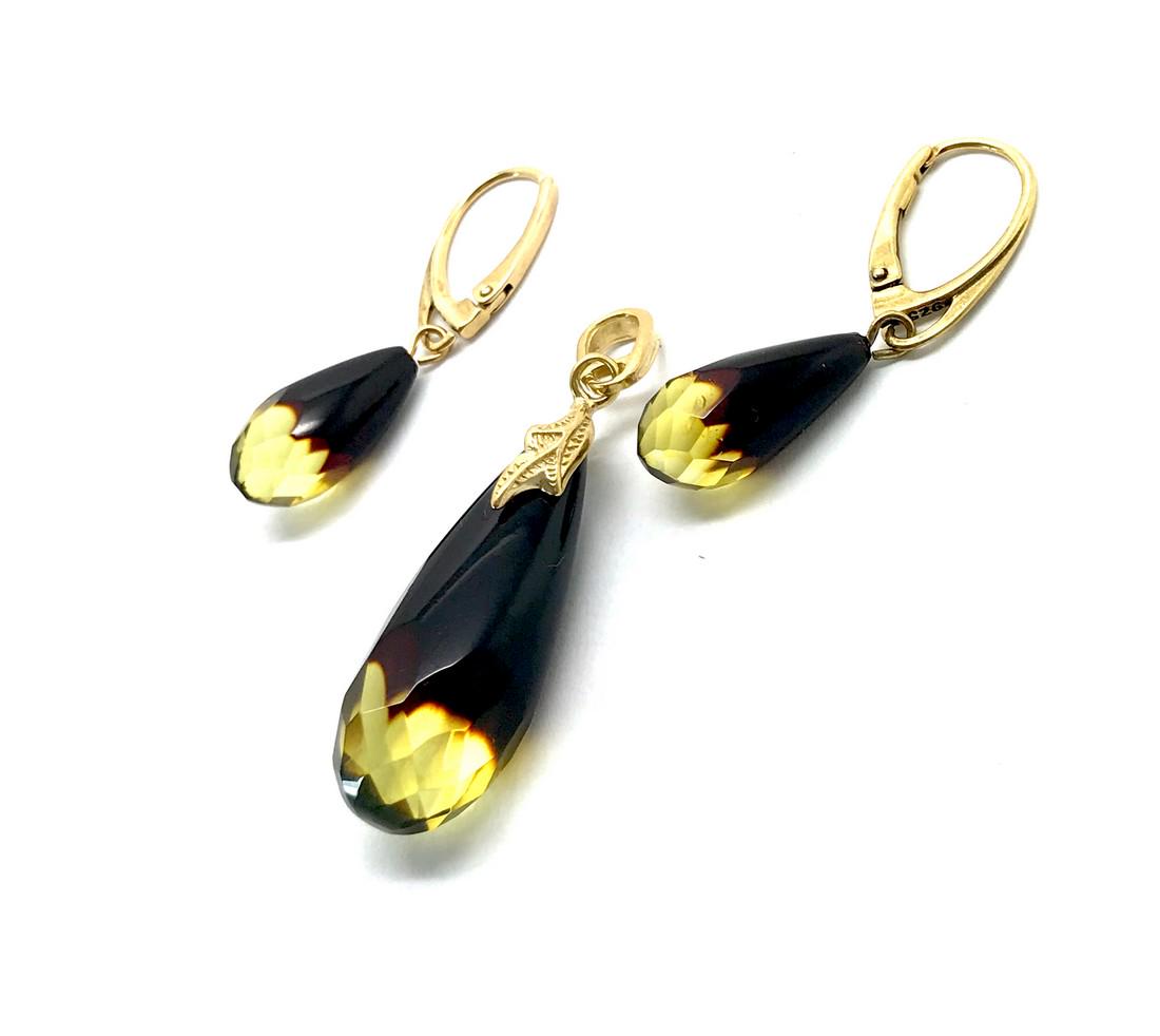 Unique and Astonishing Amber Earrings and Necklace set (1 of 9)