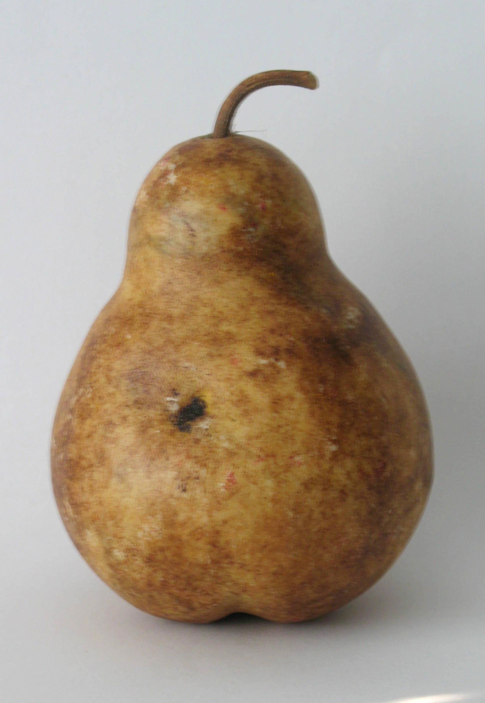 Vintage large stone pear. (1 of 2)