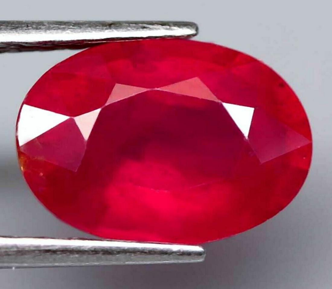 1,31 cts Natural Oval Pink Red Ruby Only Heated (1 of 3)