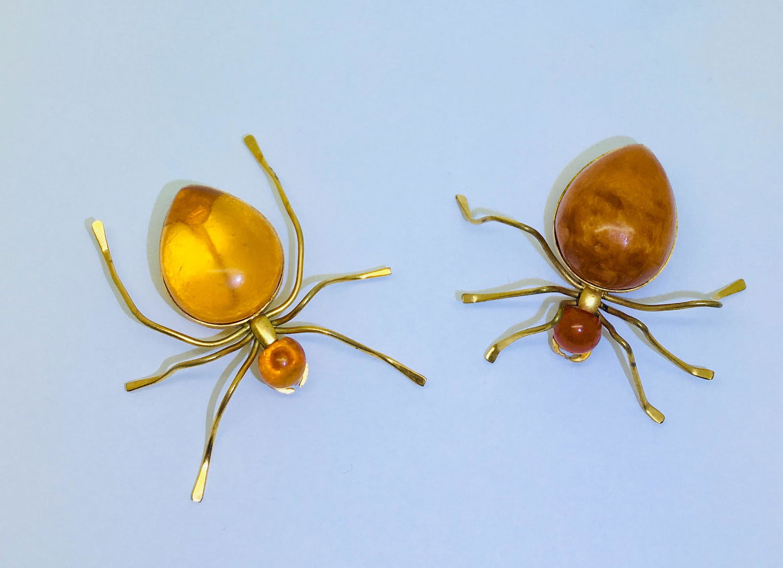 Two Stunning Unique Vintage Amber Brooch shaped like (1 of 10)