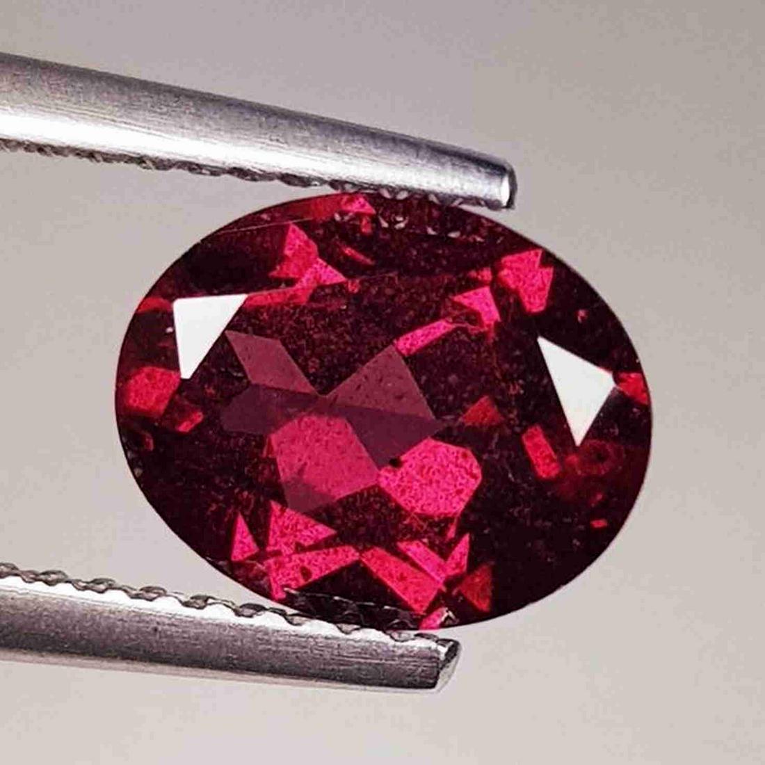 Natural Rhodolite Garnet Oval Cut 2.19 ct: No Reserve! Title: Natural Rhodolite Garnet Oval Cut 2.19 ct Color/Clarity: VVS - VS Gemstones: Gemstones Carat Weights: 2.19 Size/Dimensions: 8.90 x 7.23 x 4.10 Additional Information: Oval - Burma S