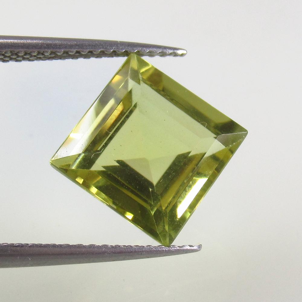 4.44 Ct Natural Lemon Quartz Square Cut: No Reserve! Title: 4.44 Ct Natural Lemon Quartz Square Cut Stone Clarity: VVS Gemstone: Natural Lemon Quartz Carat Weight: 4.44 Size/Dimensions: 10.00 x 10.00 x 6.50 mm Additional Information: Good Lu