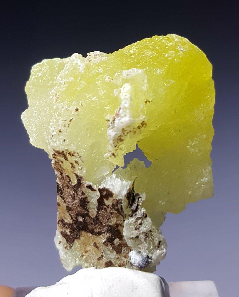 Lemon Yellow Beautiful Brucite Crystal - 9 Grams -: No Reserve! Title: Lemon Yellow Beautiful Brucite Crystal - 9 Grams - 38X27X18 mm Origin: Afghaistan Shipping: Domestic: Flat-rate of $23.00 to anywhere within the contiguous U.S. International: Forei