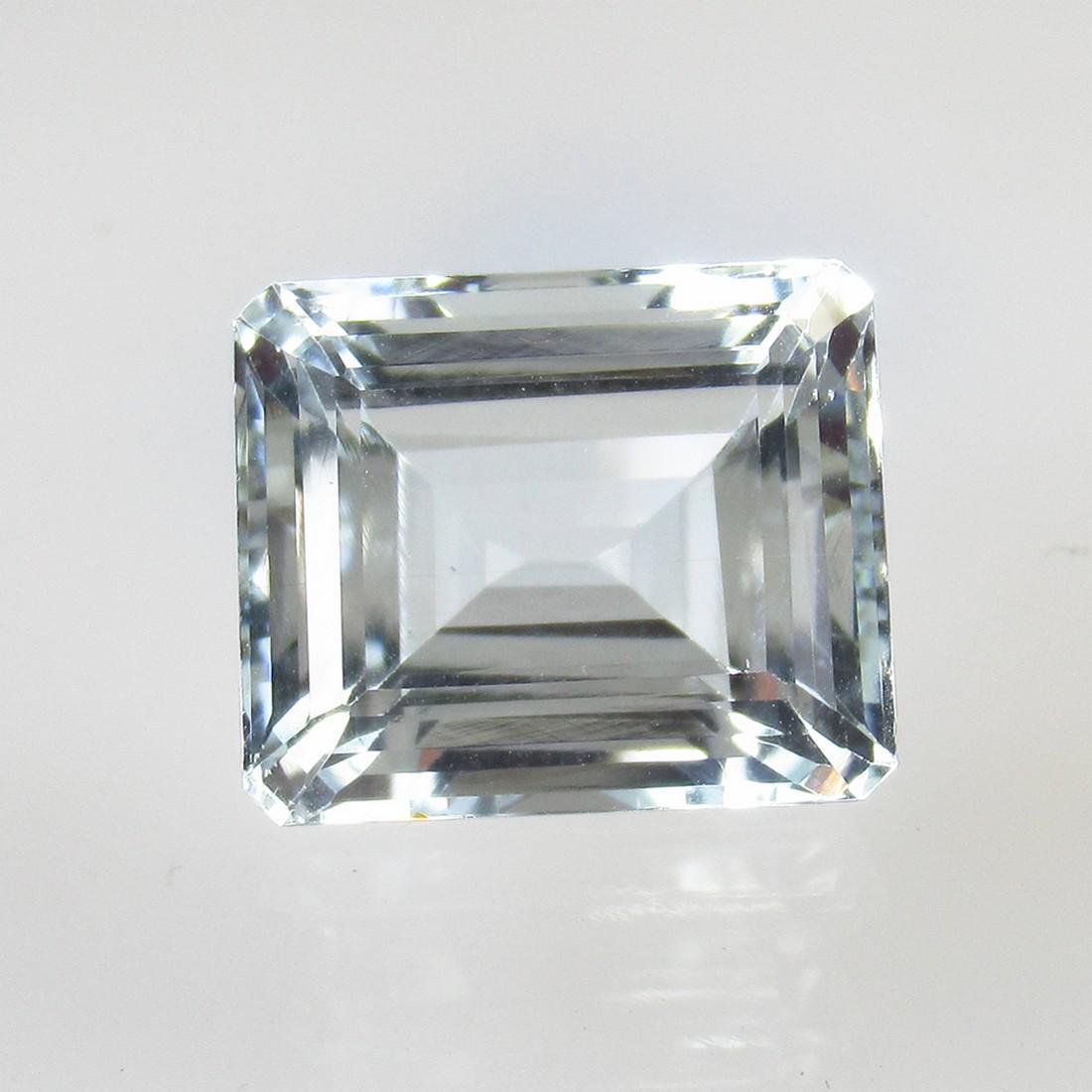 8.20 Ct Natural Aquamarine Octagon Cut (1 of 2)