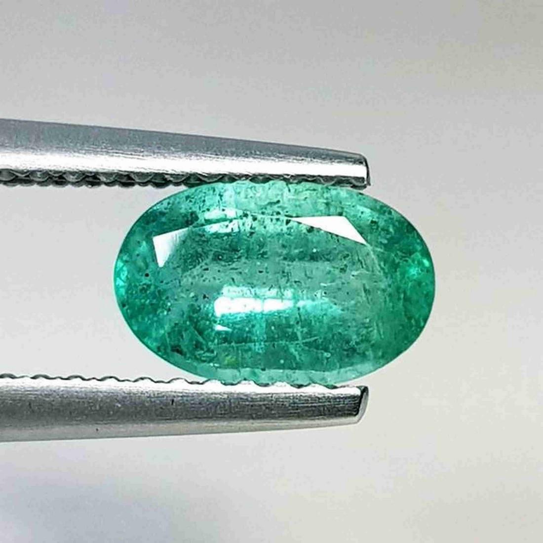 1.00 ct Natural Emerald Oval Cut (1 of 6)