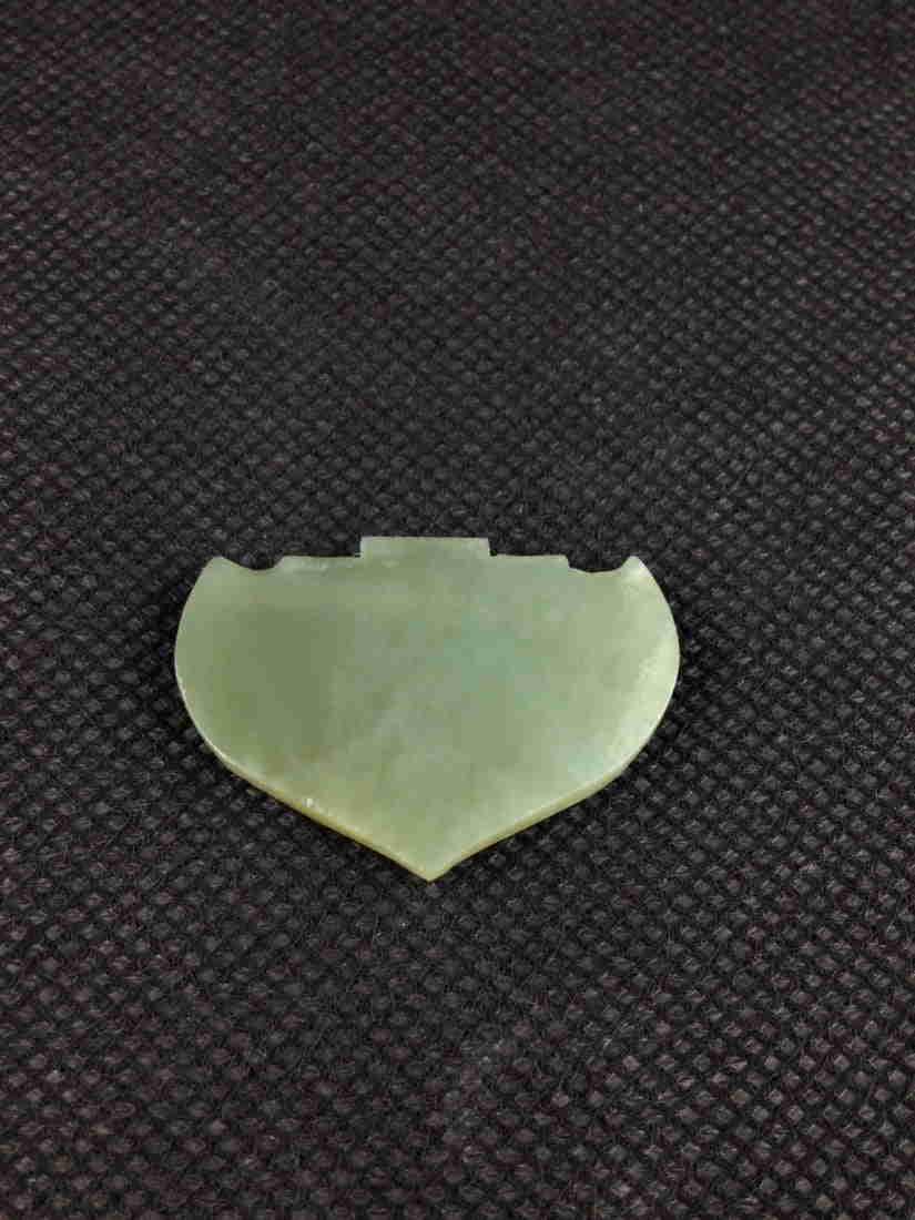 MUGHAL STYLE 3 JADE PENDENTS: tem: Mughal Antique Style 3 Jade Pendants ; Date: 1850-1899 ; Origin: India ; Jade Type: Original 100% Nephrite Reserve: $200.00 Shipping: Domestic: Flat-rate of $50.00 to anywhere within the contiguo