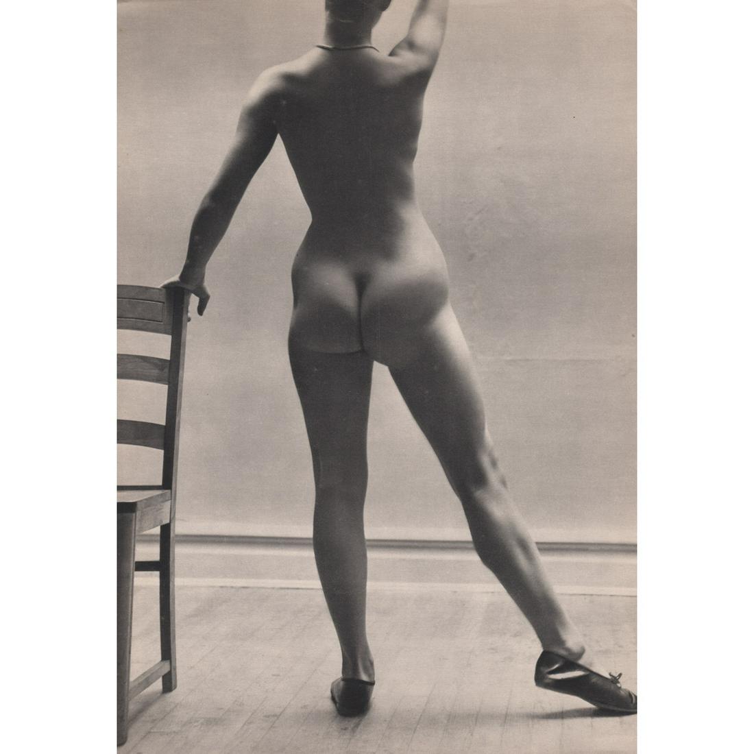 ANDRE DE DIENES - Nude: Artist: ANDRE DE DIENES Print Title: Nude Medium: Sheet-fed Gravure Printing Date: 1940s Printed in France Image size approx. 13 x 9 inches Andre De Dienes (1913-1985) was a Hungarian photographer, no