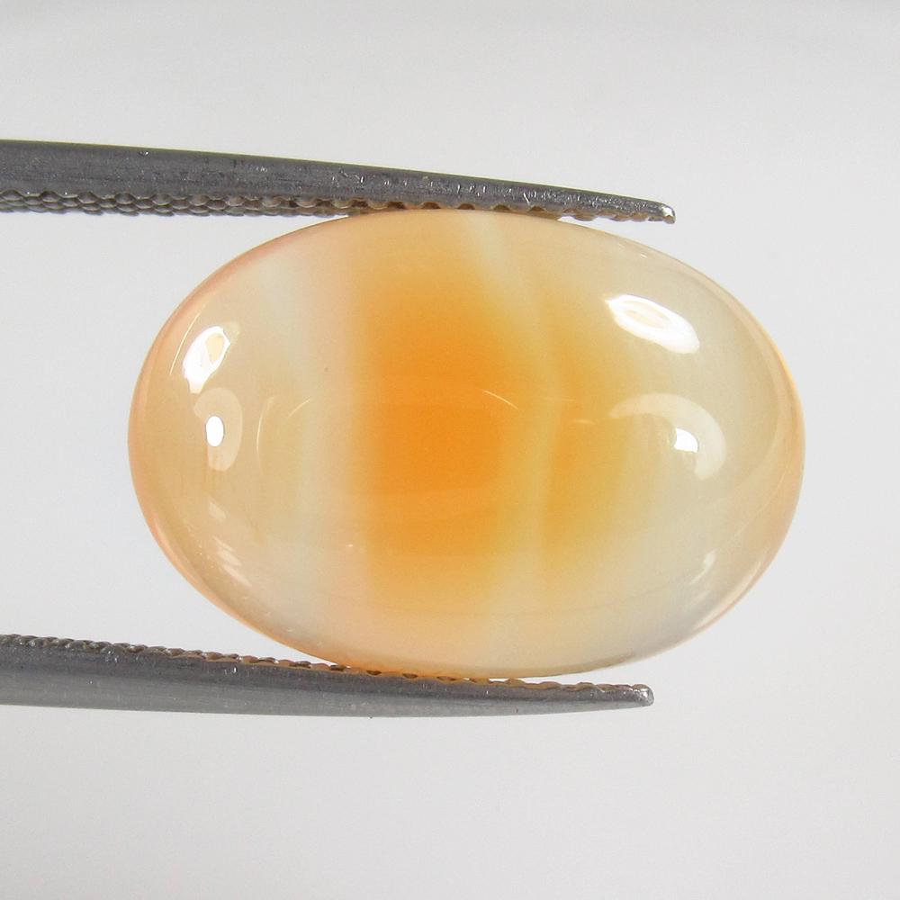 7.40 Ctw Natural Carnelian Oval Cab: No Reserve! Title: 7.40 Ctw Natural Carnelian Oval Cab Stone Clarity: Semi-Transparent Gemstone: Carnelian Carat Weight: 7.4 Size/Dimensions: 16.40 x 11.20 x 5.30 mm Additional Information: Excellent 