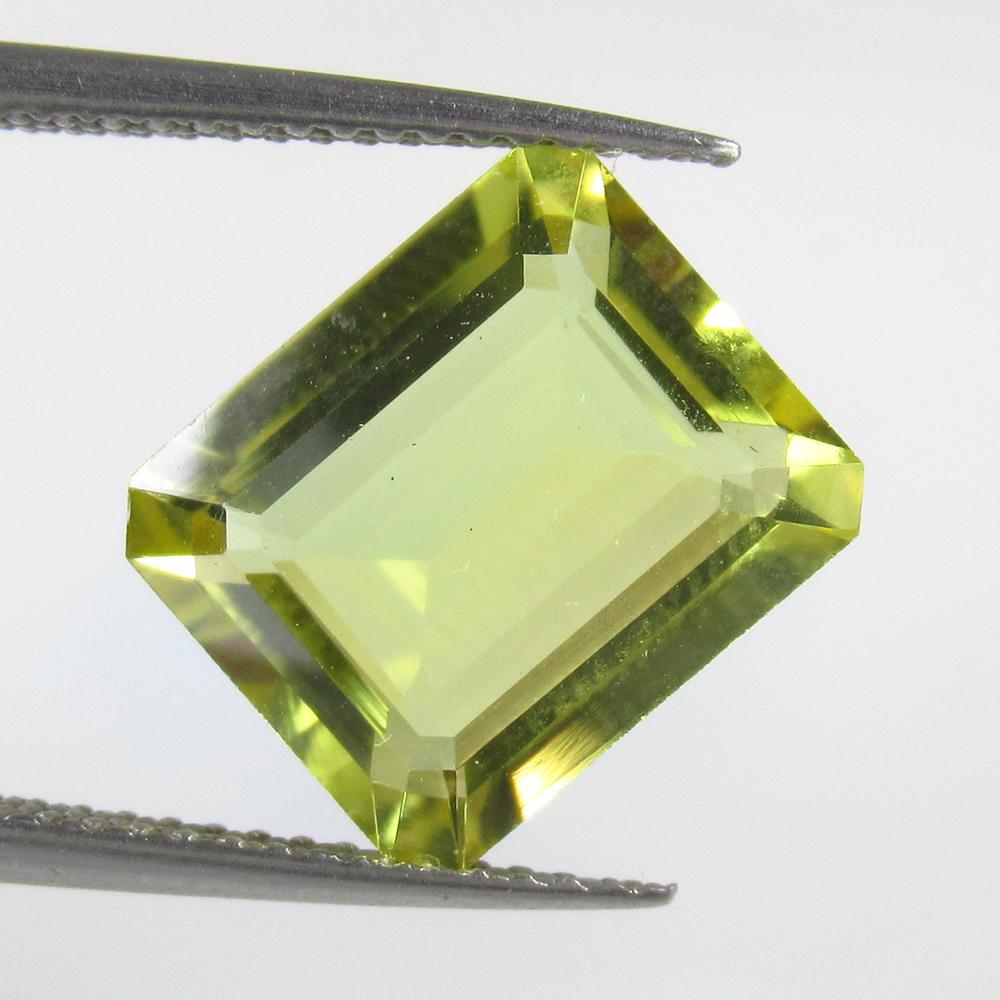4.56 Ctw Natural Lemon Quartz Octagon Cut: No Reserve! Title: 4.56 Ctw Natural Lemon Quartz Octagon Cut Stone Clarity: VVS Gemstone: Lemon Quartz Carat Weight: 4.56 Size/Dimensions: 11.80 x 9.90 x 5.40 mm Additional Information: Top Quality Lu
