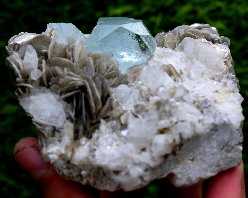 Aquamarine Specimen , Terminated Aquamarine Crystals: Materials aquamarine, Mica, Muscovite more Description Aquamarine Specimen , Terminated Aquamarine Crystals with Mica Specimen from Pakistan Aquamarine crystal has unique termination Aquamarine crysta