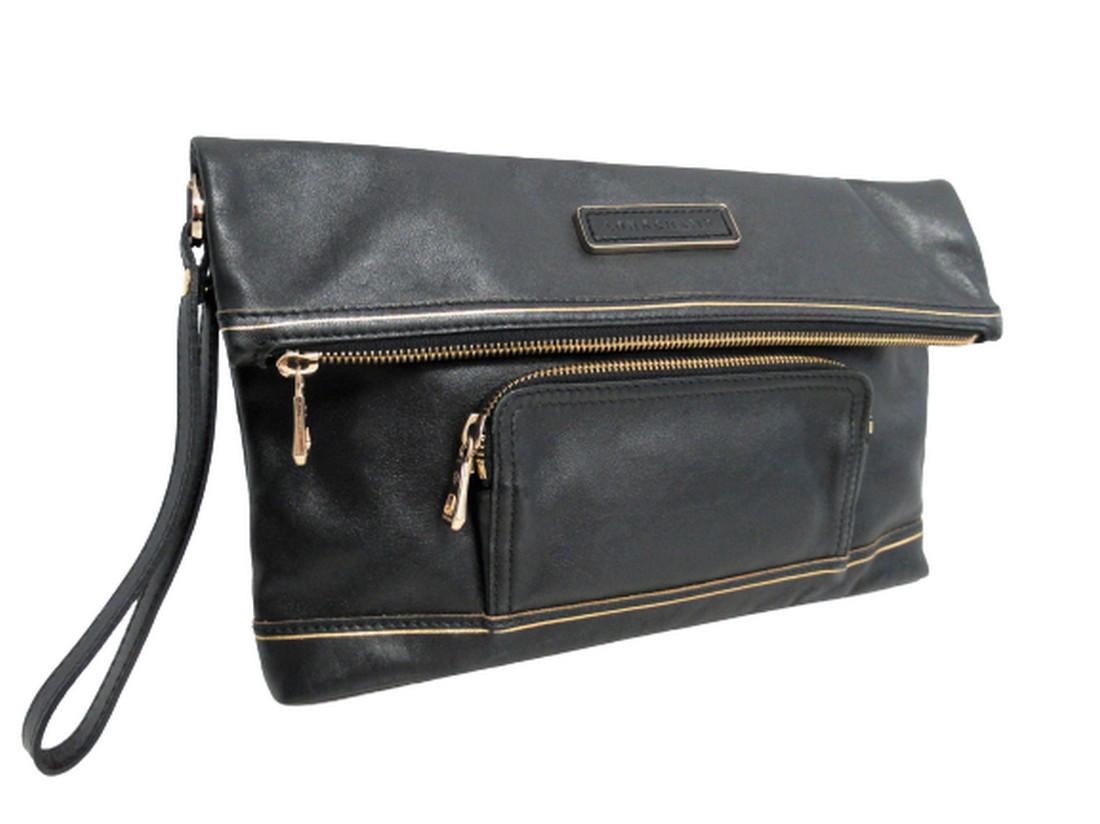"Longchamp" Maxi clutch bag in black leather: Title: "Longchamp" Maxi clutch bag in black leather Materials: Leather Size: MEASUREMENTS: Width 32cm (12.60 "), Height 19cm (7.48"), Depth 5cm (1.97 "). Additional Information: "Longchamp" maxi clutc