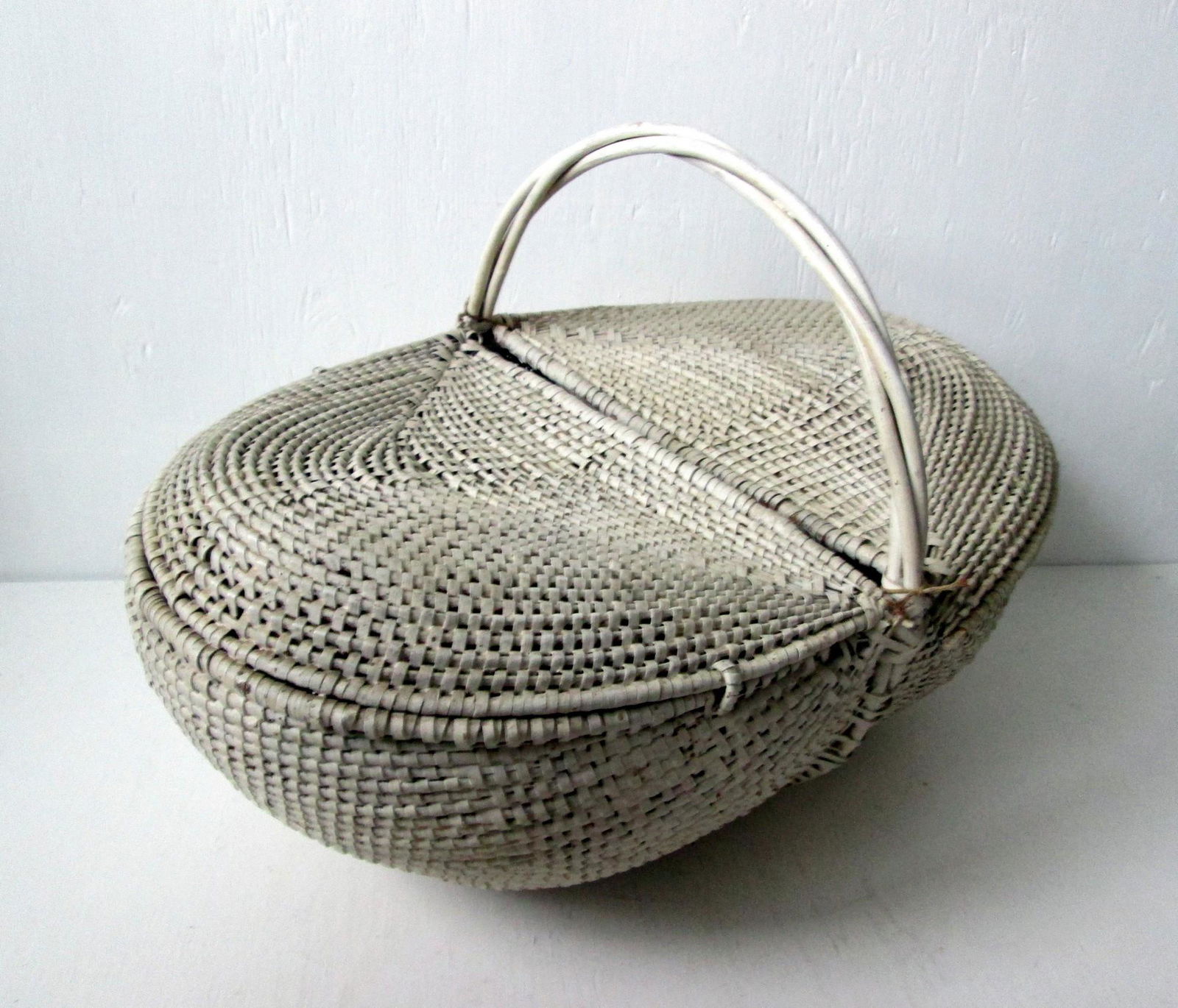 Large Painted Basket (1 of 13)