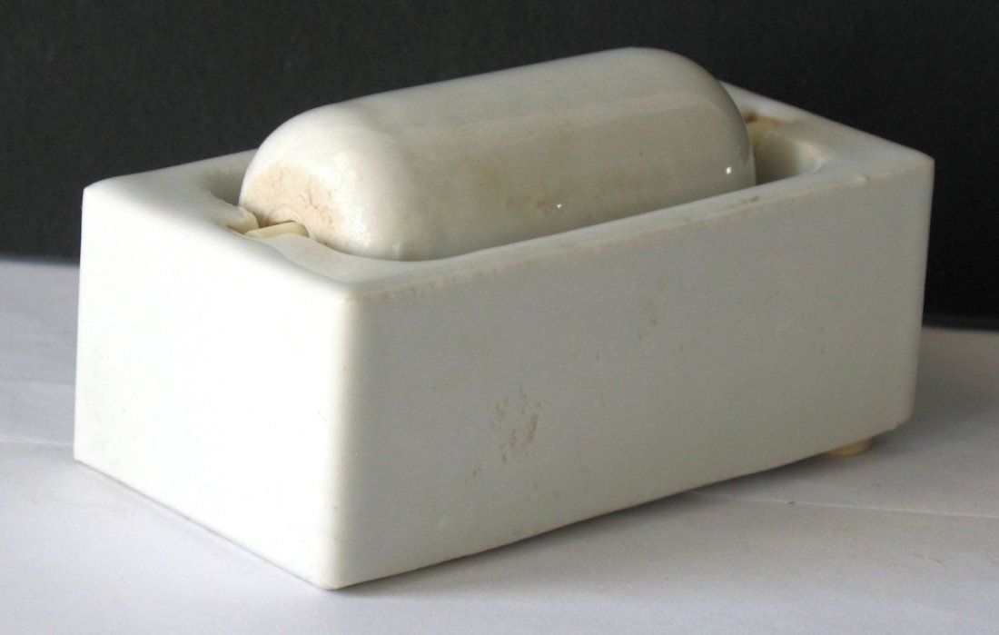 Vintage ironstone desk accessory.: Title: Vintage ironstone desk accessory. Description: Nice vintage white ironstone desk accessory for moistening stamps & envelopes. Dimension: 4” x 2” x 2” Circa: 1930's Shipping: Domestic: Fla
