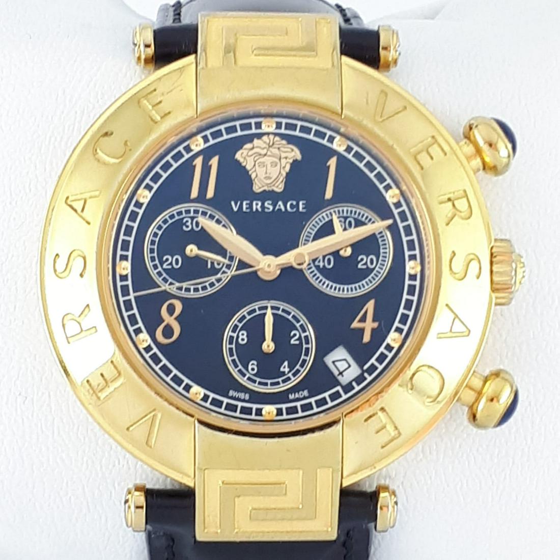 Versace - New Reve Chronograph - Ref: Q5C - Men -: Brand: Versace Model: New Reve Chronograph Reference Number: Ref: Q5C Gender: Men Period: 2011-present Movement: Quartz Case material: Gold-plated Type: Chronograph wristwatch Shipped Insured: Y