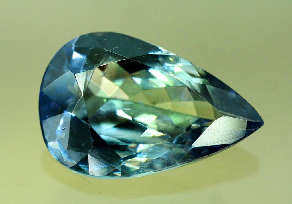 3.50 cts Lovely Tanzanite Loose Gemstone ~ 13.5*9*5mm (1 of 2)