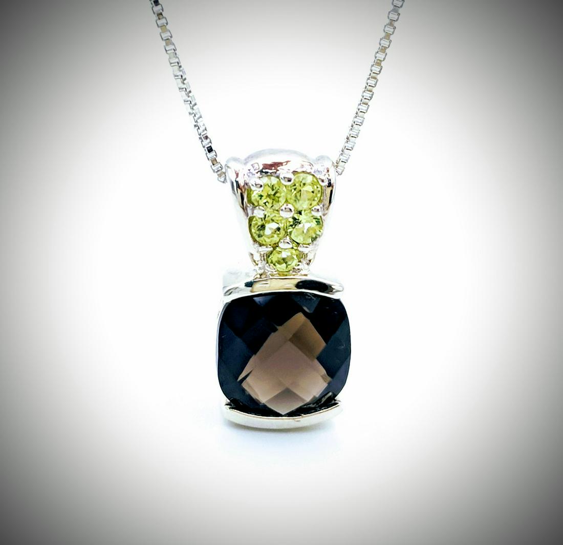 Italian Necklace w Smoky Quartz & Peridot Pendant (1 of 3)