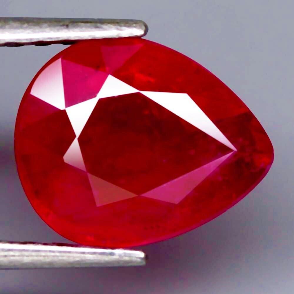 3.49 cts Natural Pear Blood Red Ruby (1 of 3)