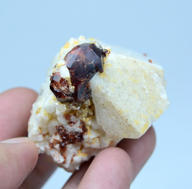 5 Gram Beautiful Natural Garnet Specimen: No Reserve! Title: 5 Gram Beautiful Natural Garnet Specimen Weight: 5 Gram Size/Dimensions: 21x15x8 mm Origin: Pakistan Shipping: Domestic: Flat-rate of $15.00 to anywhere within the contiguous U.S. I