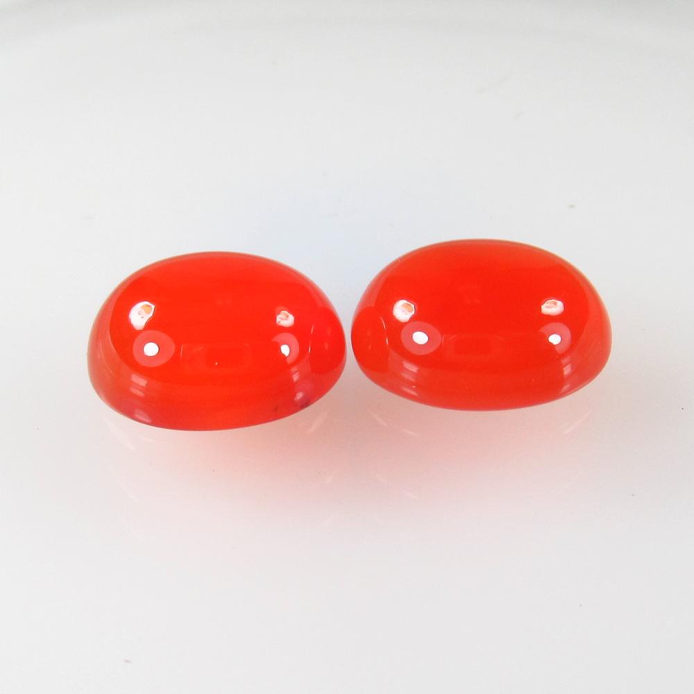 9.00 Ct Natural Orange Carnelian Oval Pair: No Reserve! Title: 9.00 Ct Natural Orange Carnelian Oval Pair Stone Clarity: Semi-Transparent Gemstone: Natural Carnelian Carat Weight: 9 Size/Dimensions: 12.00 x 10.00 x 5.20 mm / 2 PC's Additional I