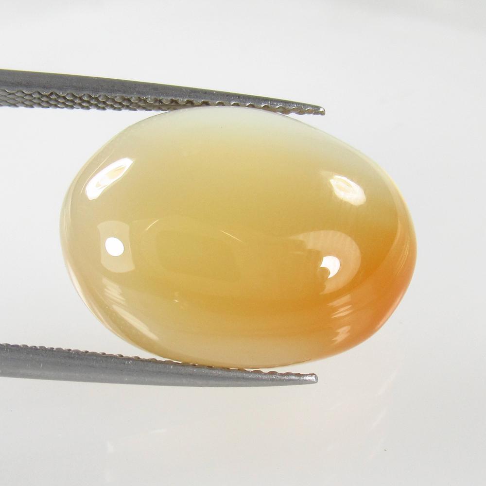 14.26 Ct Natural Orange Carnelian Oval Cab: No Reserve! Title: 14.26 Ct Natural Orange Carnelian Oval Cab Stone Clarity: Semi-Transparent Gemstone: Natural Carnelian Carat Weight: 14.26 Size/Dimensions: 19.50 x 14.40 x 6.50 mm Additional Inform