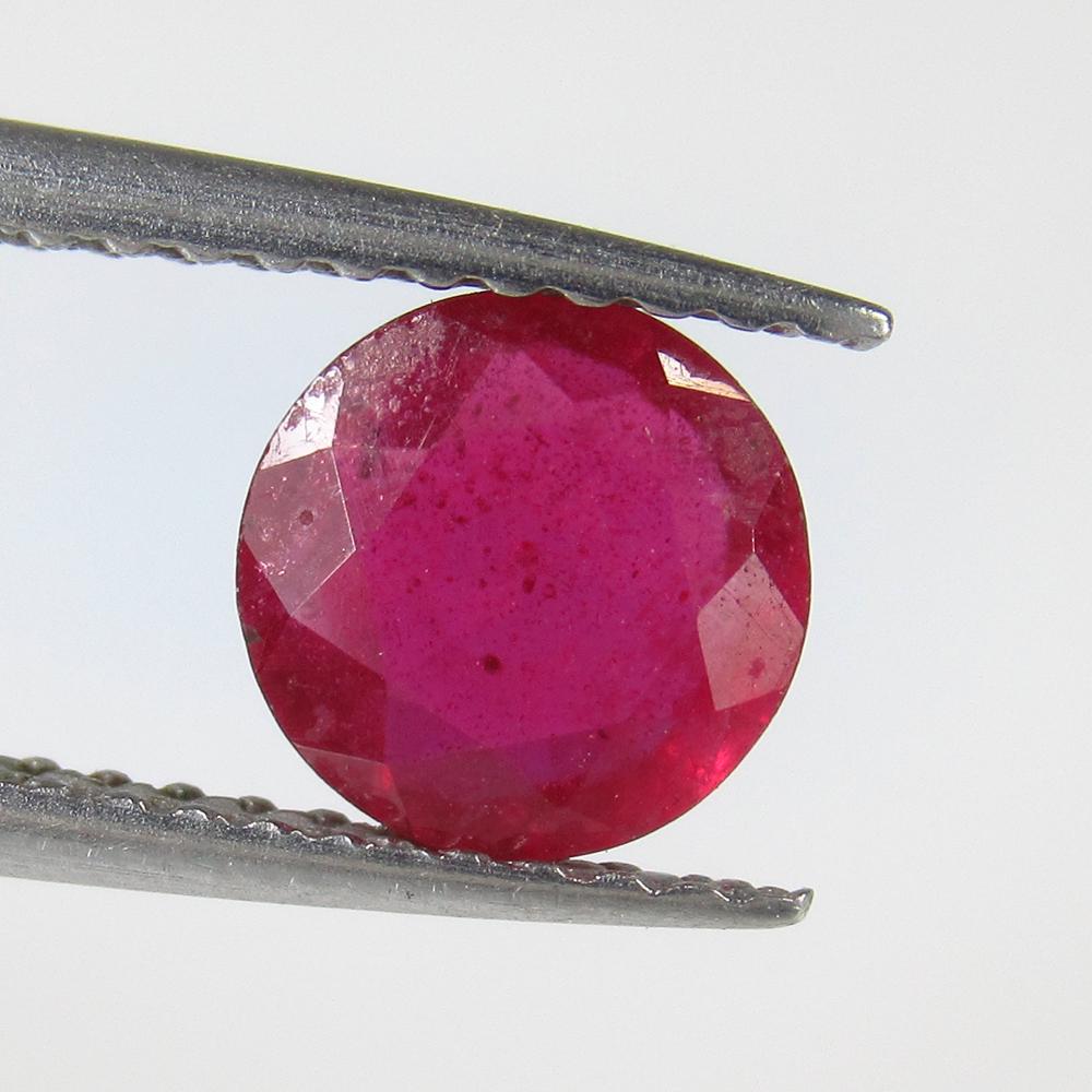 1.19 Ctw Natural Mozambique Red Ruby Round Cut (1 of 2)