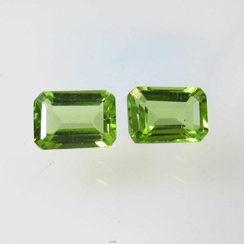 2.19 Ctw Natural Pakistan Peridot Octagon Pair: No Reserve! Title: 2.19 Ctw Natural Pakistan Peridot Octagon Pair Stone Clarity: VVS Gemstones: Peridot Carat Weights: 2.19 Size/Dimensions: 7.20 x 5.20 x 3.00 mm / 2 PC's Additional Information: Top 