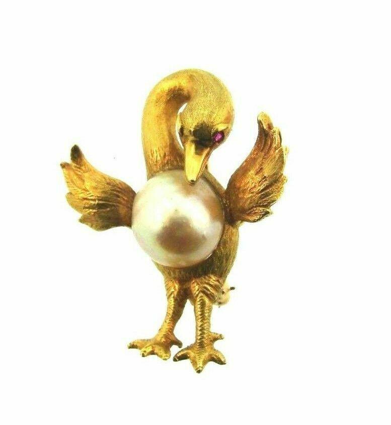 ELEGANT 18k Yellow Gold, Ruby & South Sea Pearl Swan (1 of 3)