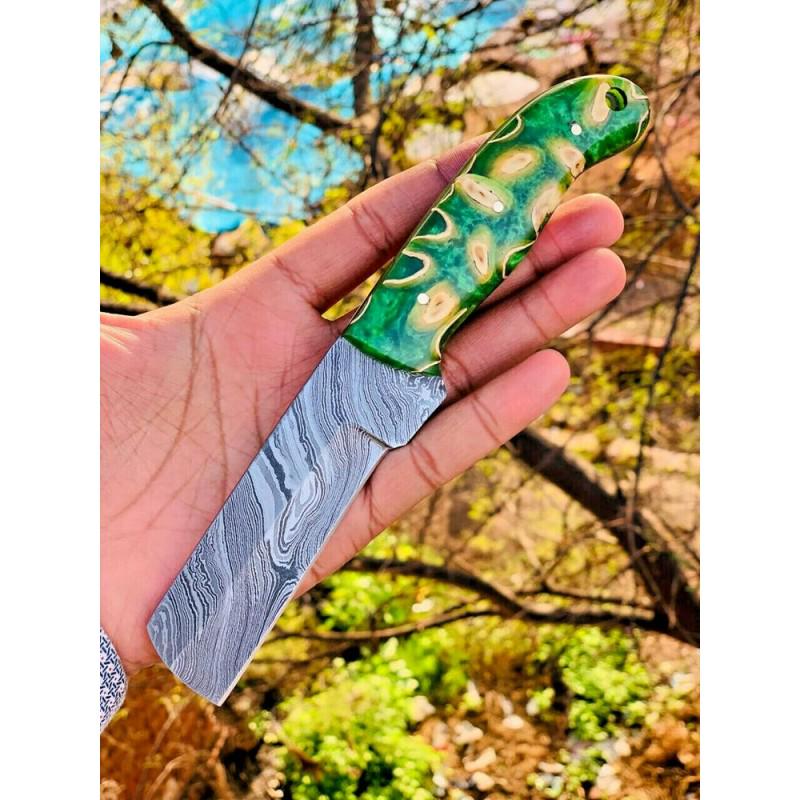 Damascus steel knife, plastic handle, hunting knife,: Knife "Python" made of damask steel. Handle – plastic, scabbard - leather. Damascus knives are very durable, look great and keep sharpness perfectly. Damascus steel has high quality contents to give