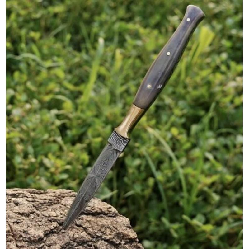 Damascus steel knife, dye bone and brass handle,: Knife "Dart" made of damask steel. Handle – dye bone and brass bolster and scabbard – leather. Damascus knives are very durable, look great and keep sharpness perfectly. Damascus steel has high qu