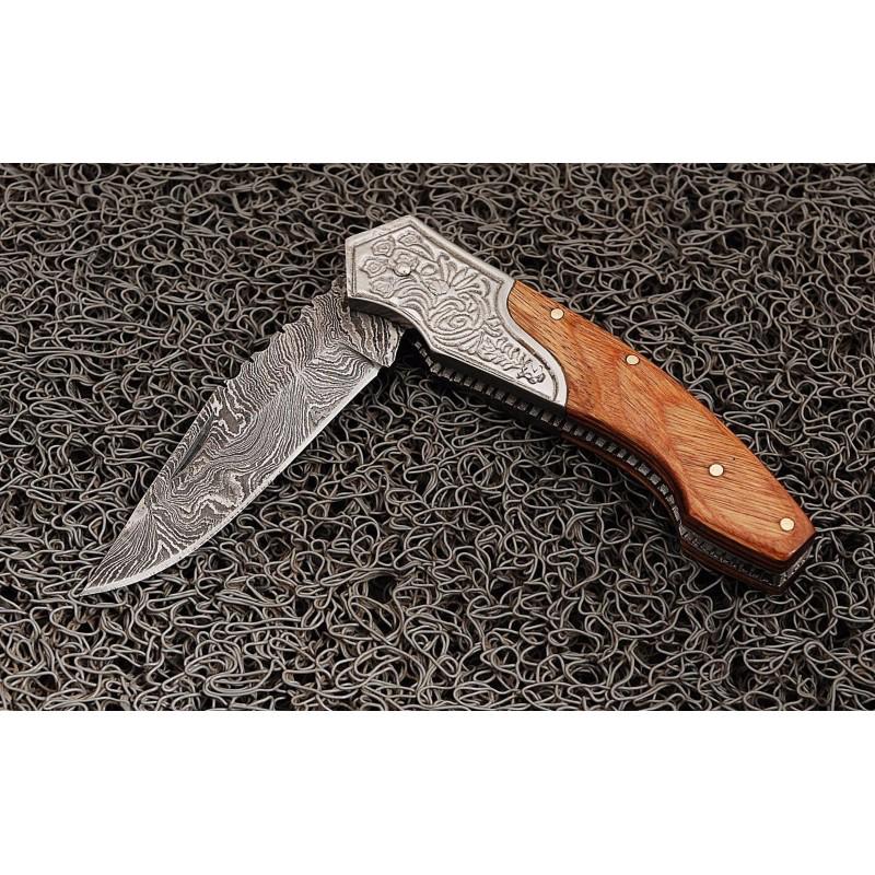 Damascus steel knife, pakkawood brown handle, leather: Knife "Butterfly" made of damask steel. Handle – pakkawood brown and scabbard – leather. Damascus knives are very durable, look great and keep sharpness perfectly. Damascus steel has high quality 