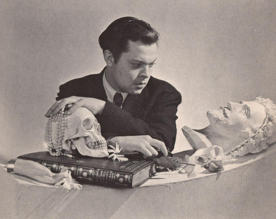 CECIL BEATON - Orson Welles: Artist: CECIL BEATON Print Title: Orson Welles Printing Date: Printing Date: 1950’s Medium: Photoengraving Printed in: The USli>Image Size approx: 5 x 6 Sir Cecil Walter Hardy Beaton (January 1904 �