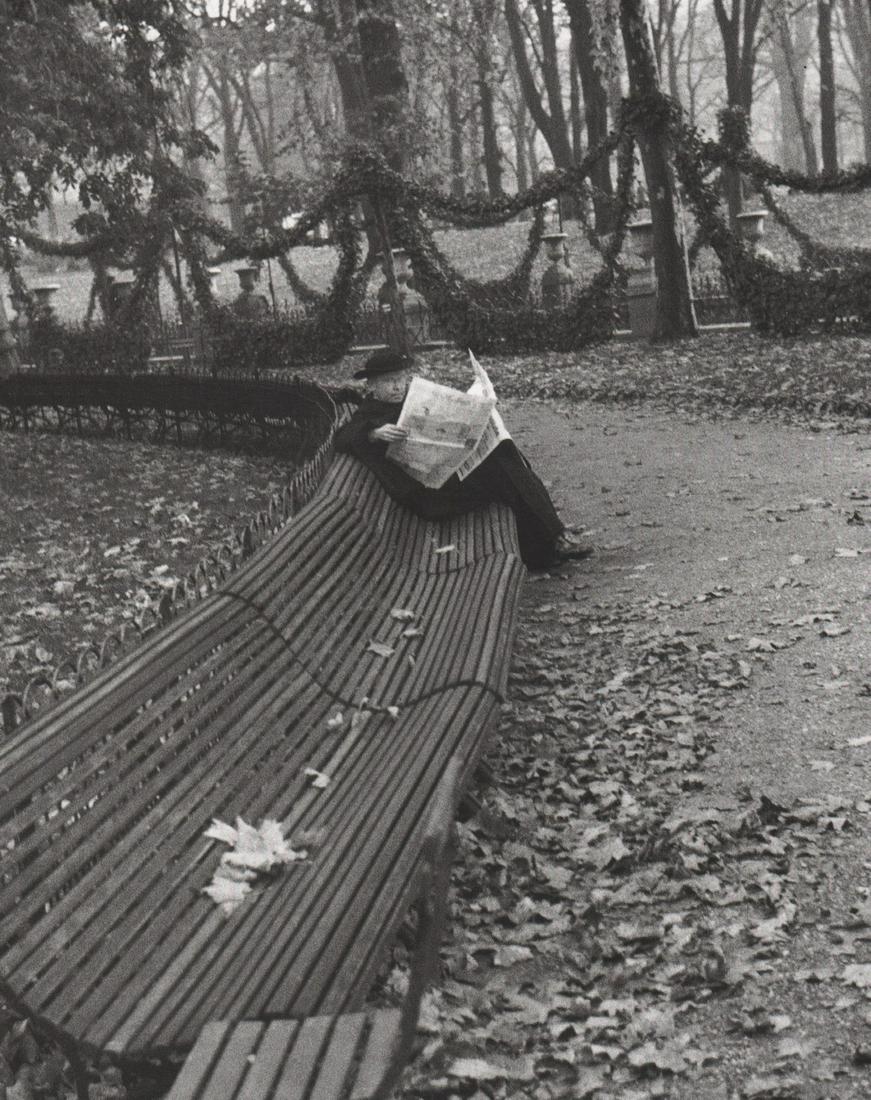 KERTESZ - Jardin du Luxembourg, Paris, 1928-30 (1 of 1)