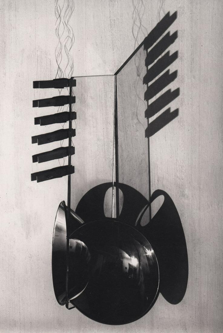 MAN RAY - Integration of shadows, 1919 (1 of 1)