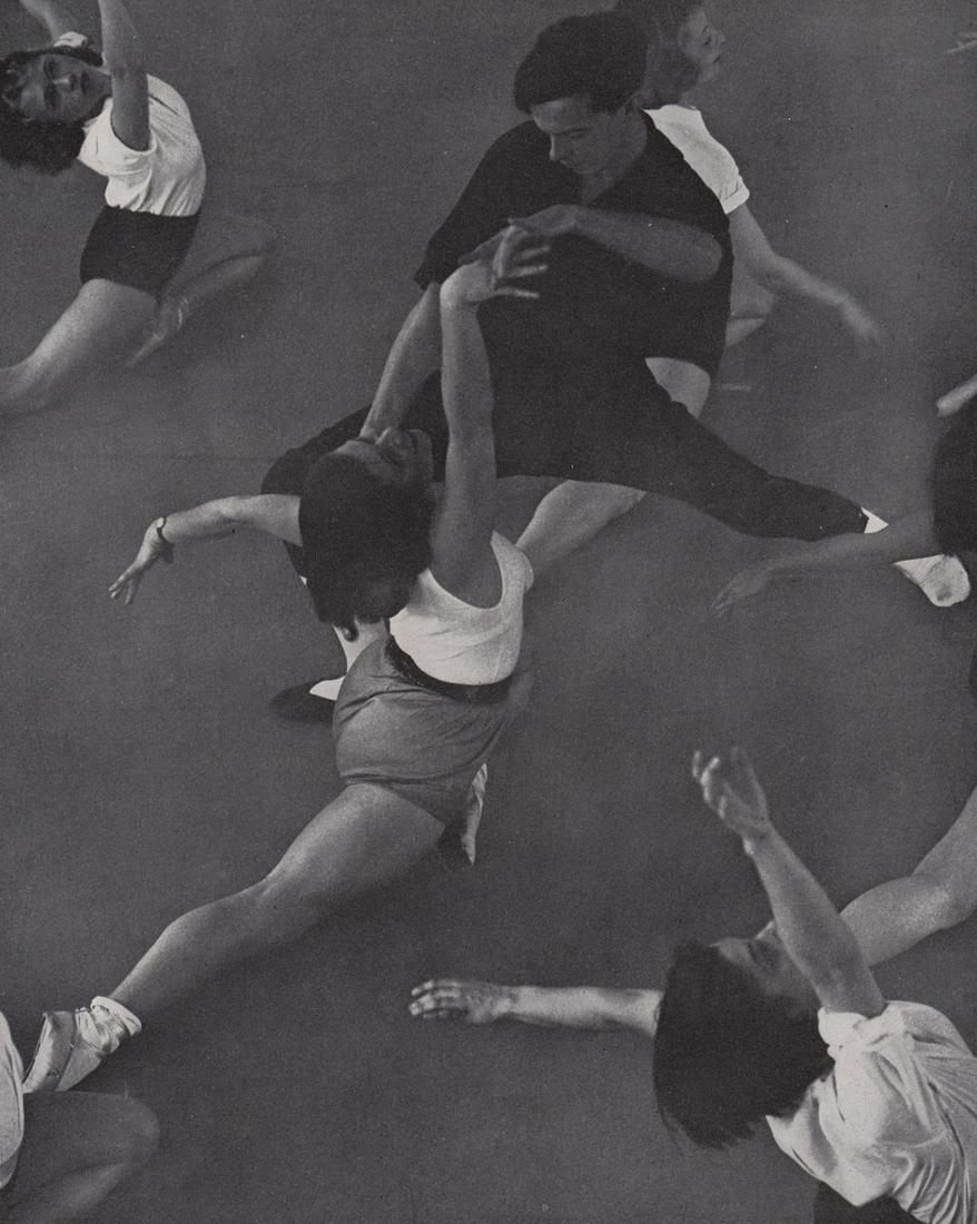 MARTIN MUNKACSI (MUKY) - Dancers, 1930’s: Artist: MARTIN MUNKACSI (MUKY) Print Title: Dancers, 1930’s Medium: Photoengraving Printing Date: 1930’s Printed in THE UK Image Size approx: 9 X 7” Martin Munkacsi (1897 – 1965) was an Americ