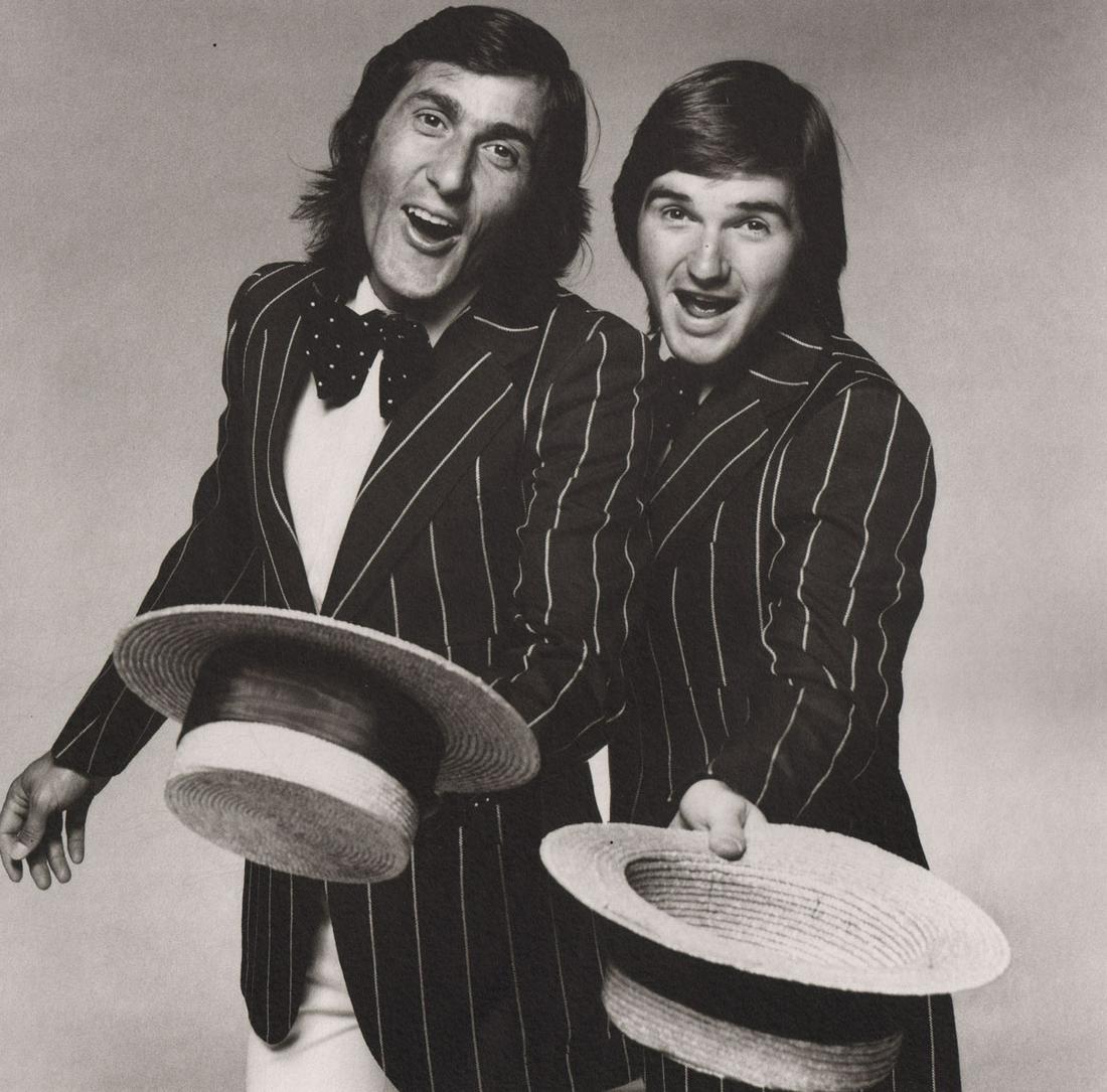 TERRY O’NEILL - Ille Nastase and Jimmy Connors dressed (1 of 1)