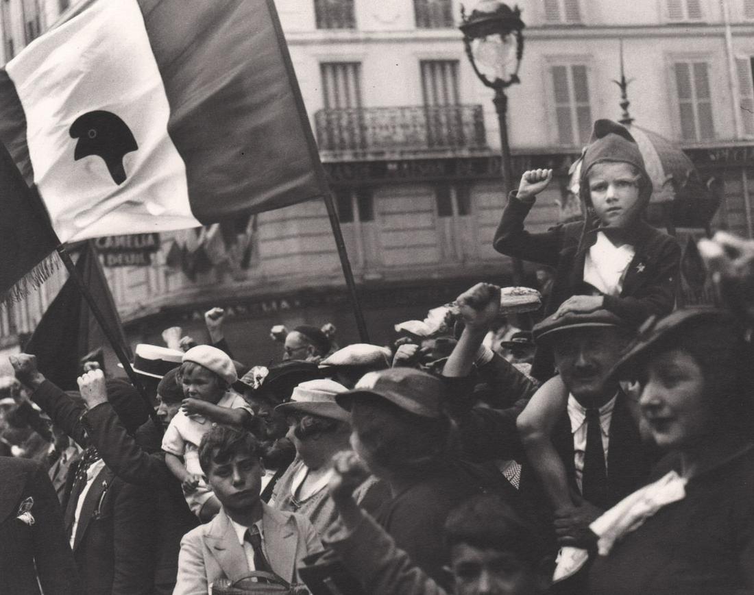 WILLY RONIS - July 14, 1936, Paris (1 of 1)