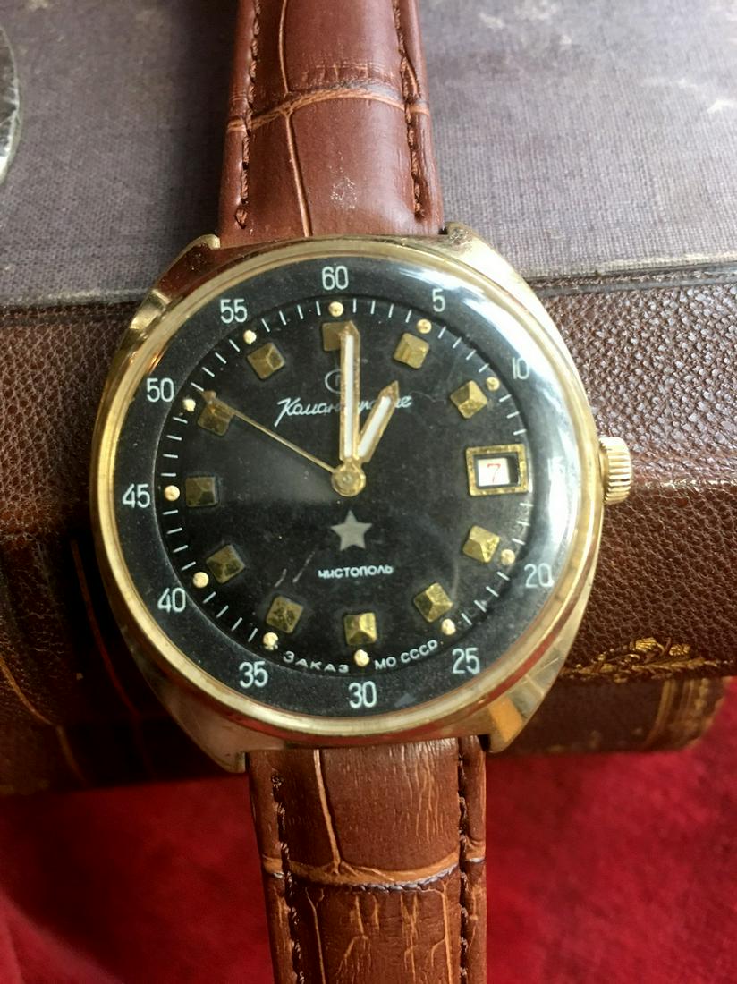 Komandirskiye vintage men wrist watch / Russian antique: Materials Band material: Leather Gold, Stainless steel Komandirskiye vintage men wrist watch. Russian antique unisex white USSR watches. Mens watch. Vintage watch. Military watch. Mens Wrist Watch. Wa