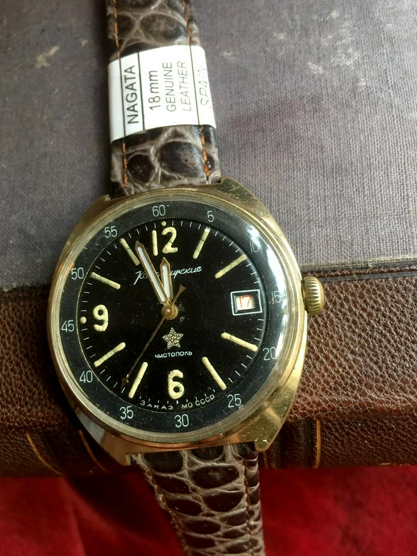 Komandirskiye vintage men wrist watch / Mechanical: Materials Band material: Leather Gold, Stainless steel Komandirskiye vintage men wrist watch. Russian antique unisex white USSR watches. Mens watch. Vintage watch. Military watch. Mens Wrist Watch. Wa