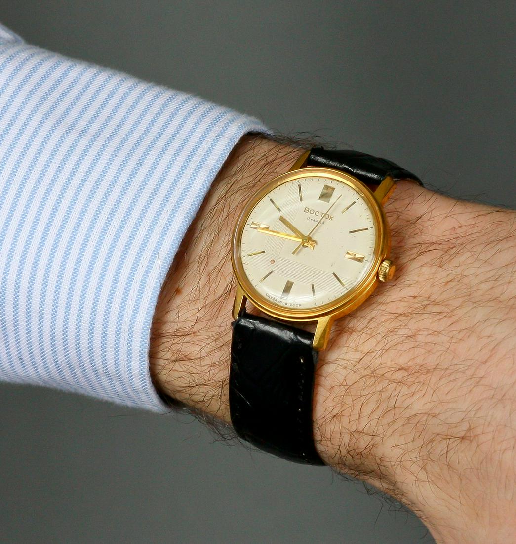 Russian Antique Golden USSR Watches/ Working Wostok: Materials Band material: Leather Stainless steel Wostok vintage men wrist watch russian antique unisex white USSR watches. Wostok vintage men wrist watch russian antique unisex white USSR watches. Bea