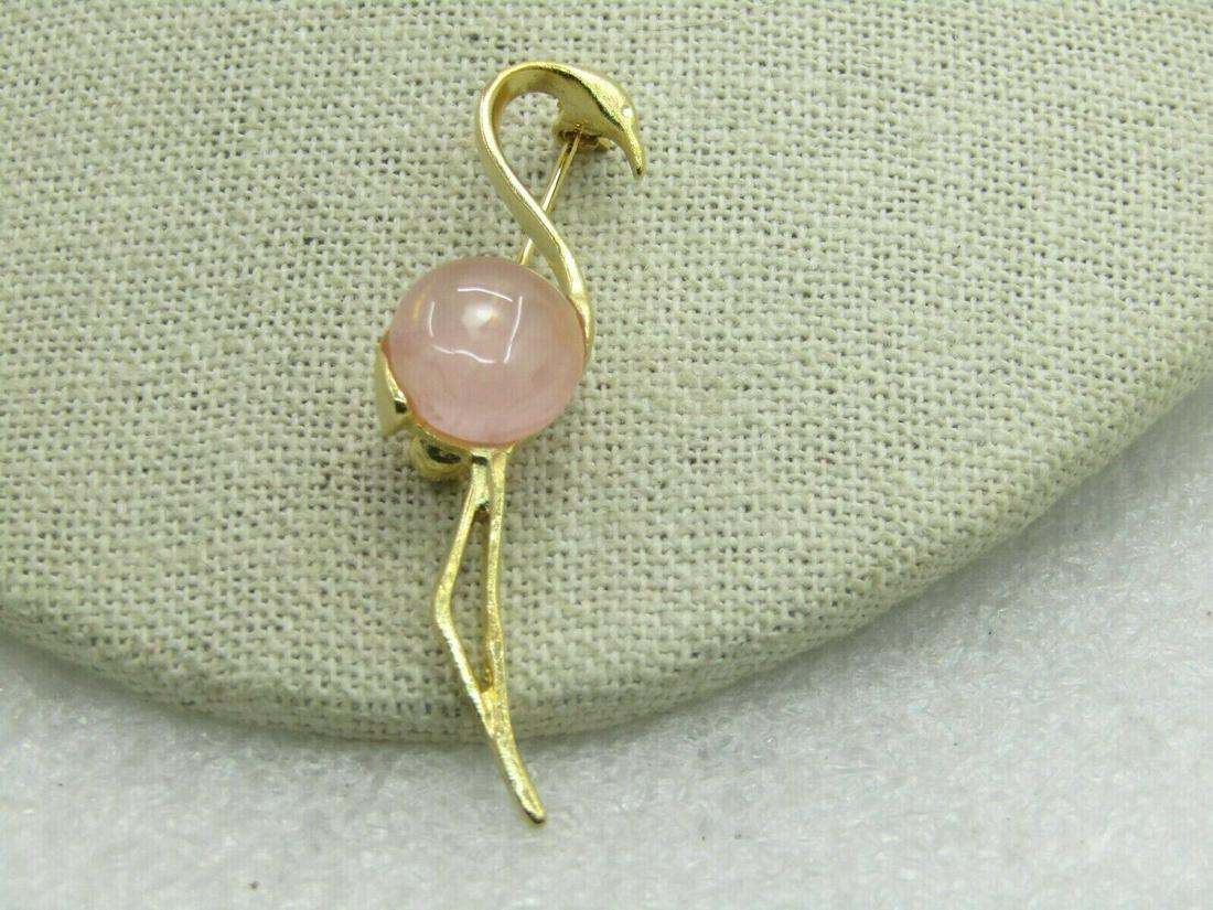 Vintage Pink Quartz Flamingo Brooch, Gold Tone, 2": Vintage pink quartz flamingo brooch. 1970's. 2" tall and 5/8" wide. The quartz is a round cabochon that is appx. 12mm. Not signed by the maker. Very good condition. Reserve: $15.00 Shipping: Domestic: