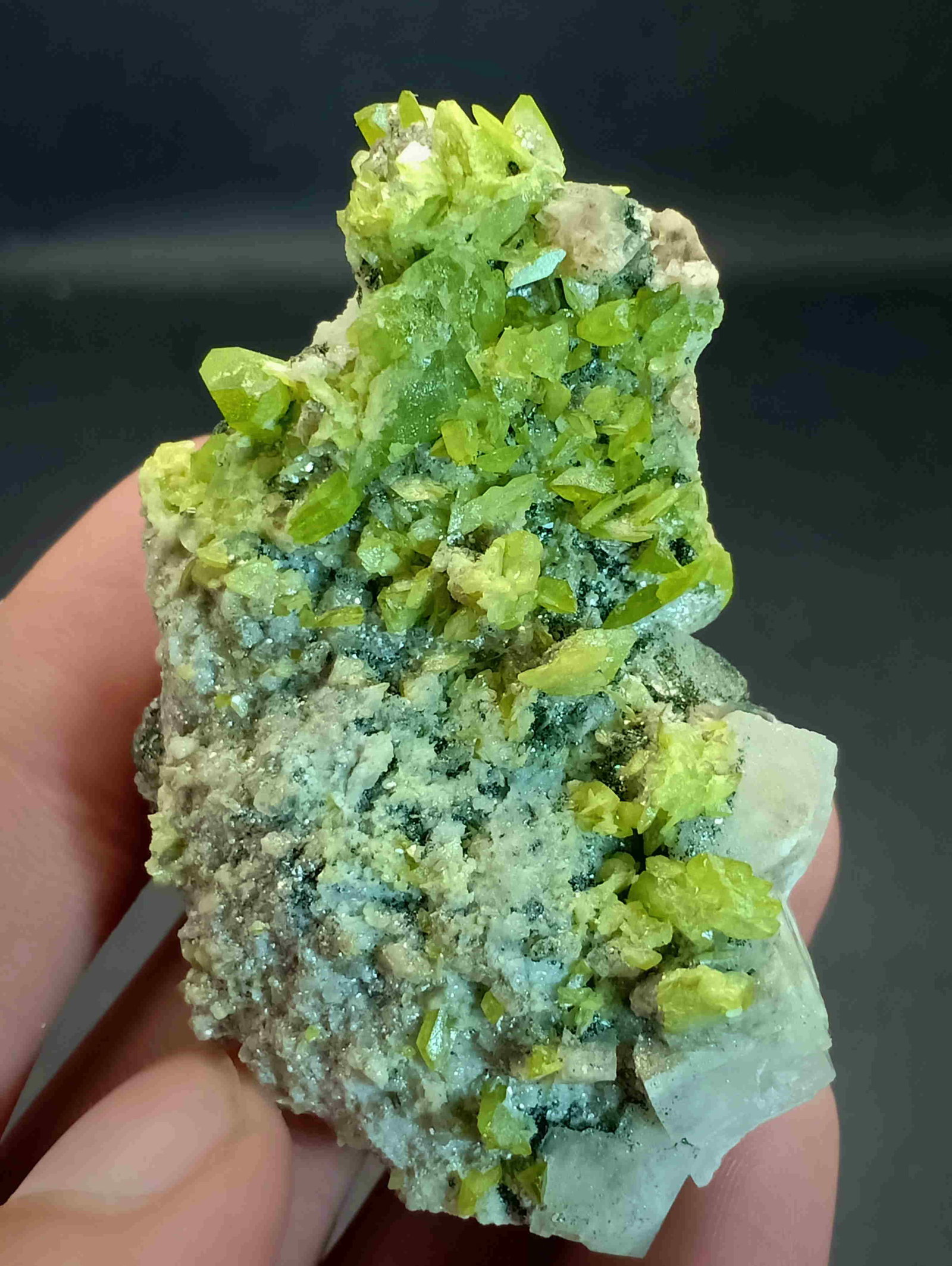 56 Gram Very Amazing Natural Titanite Specimen: Title: 56 Gram Very Amazing Natural Titanite Specimen Treatment: Natural Weight: 56 Gram Size/Dimensions: 63x39x21 mm Origin: Pakistan Reserve: $10.00 Shipping: Domestic: Flat-rate of $15.00 to anywhe