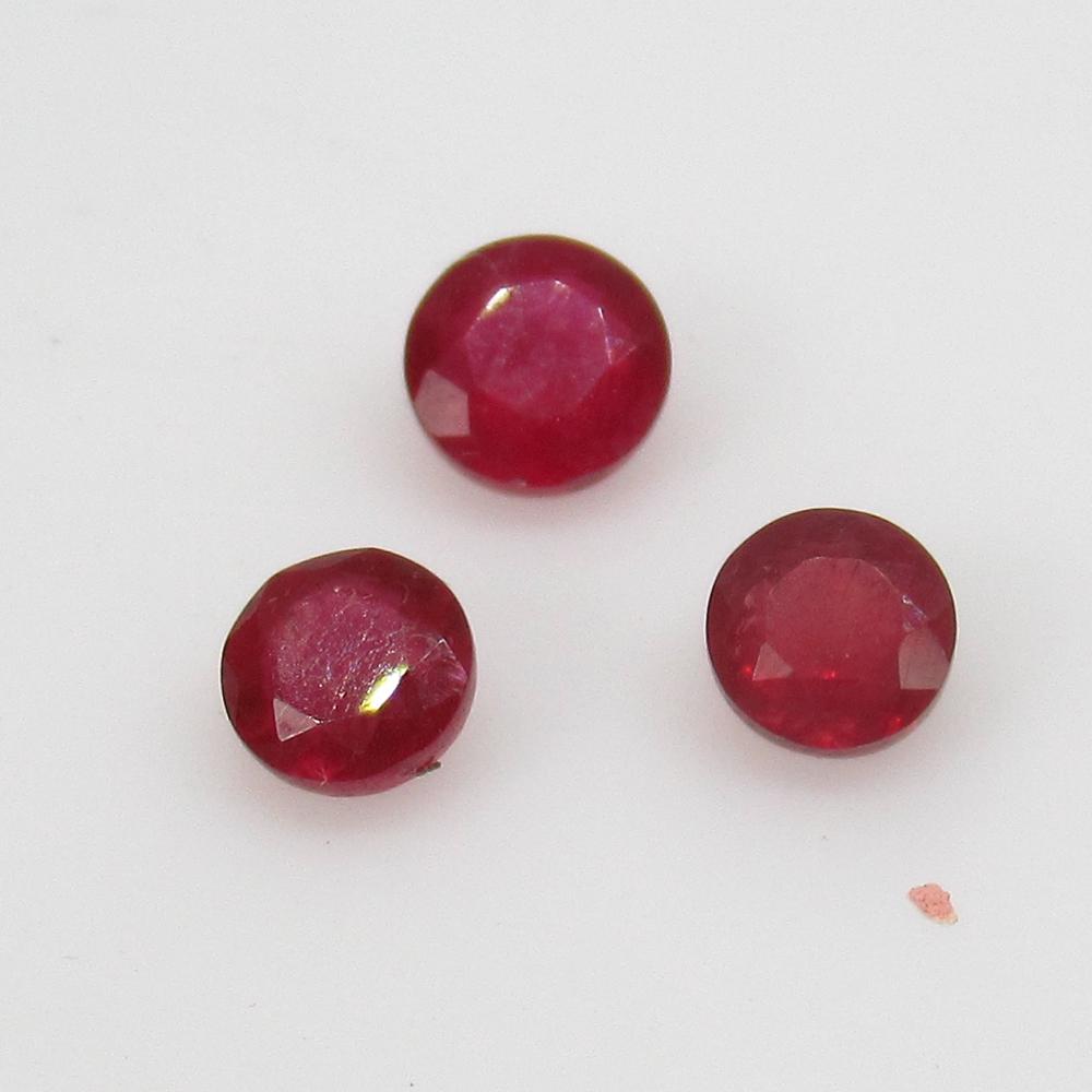 1.45 Ctw Natural 3 Mozambique Blood Red Ruby Round Set (1 of 2)
