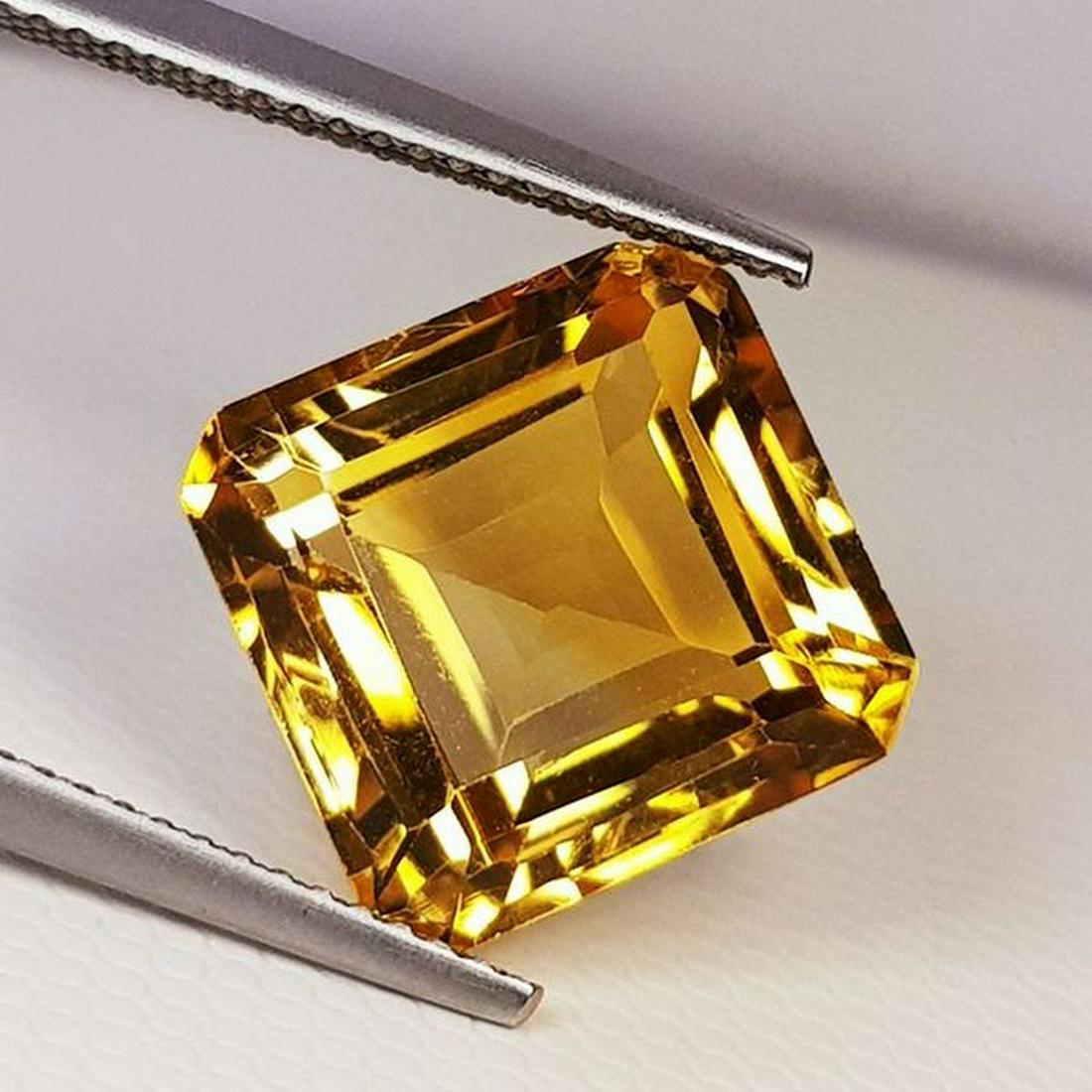 Natural Citrine Square Cut 8.10 ct: No Reserve! Title: Natural Citrine Square Cut 8.10 ct Color/Clarity: IF - VVS Gemstones: Loosegemstone Carat Weights: 8.1 Size/Dimensions: 12.30 x 12.10 x 7.00 Additional Information: Square - Madeira
