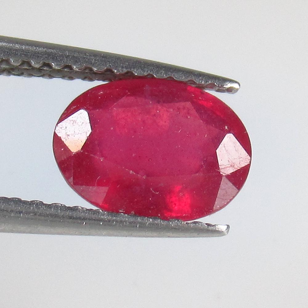 1.54 Ct Natural Mozambique Red Ruby Oval Cut (1 of 2)