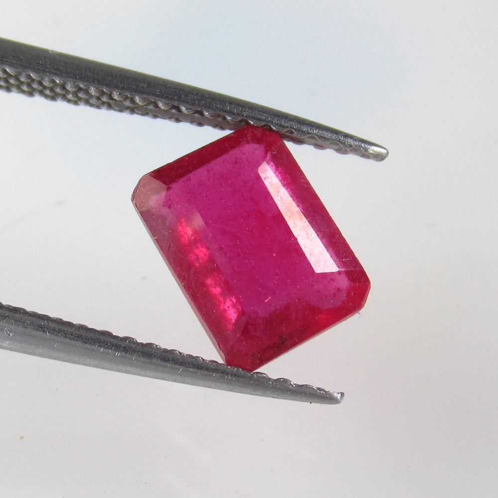1.77 Ctw Natural Red Ruby Octagon Cut (1 of 3)