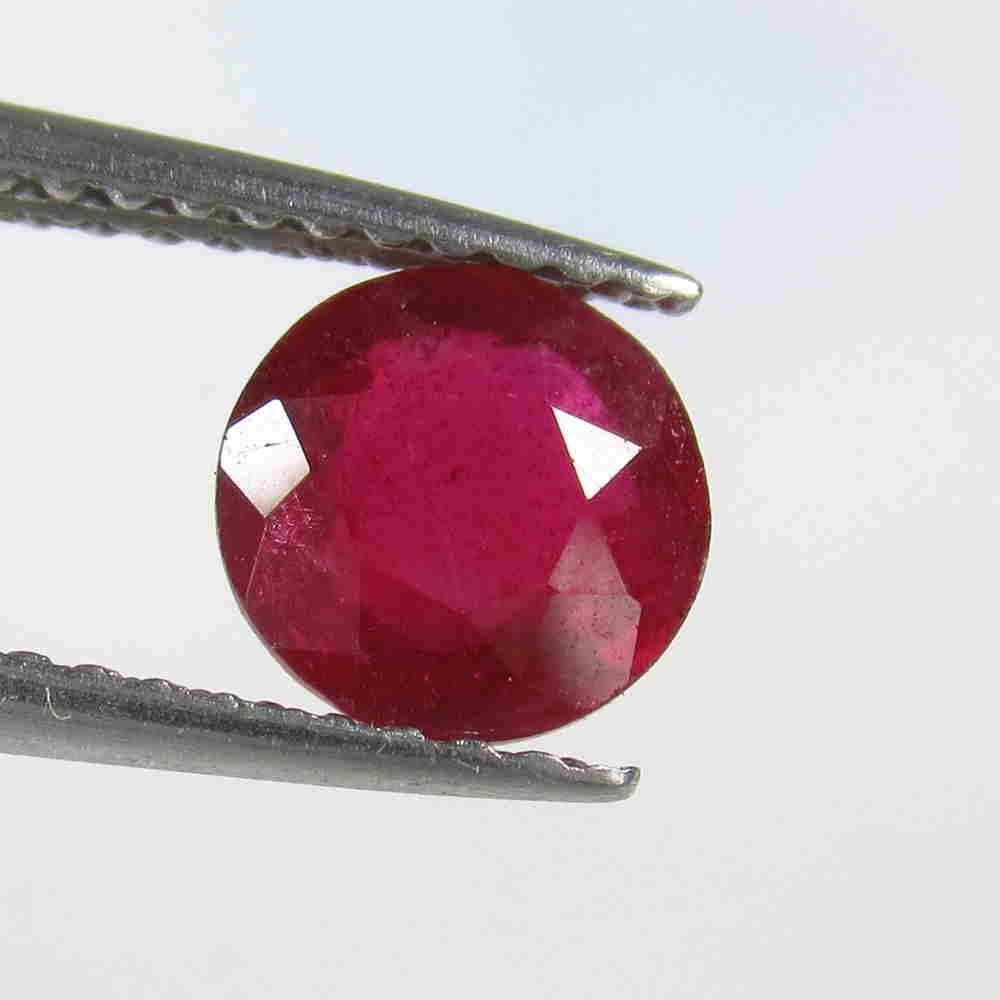 1.25 Ctw Natural Red Ruby Round Cut (1 of 2)