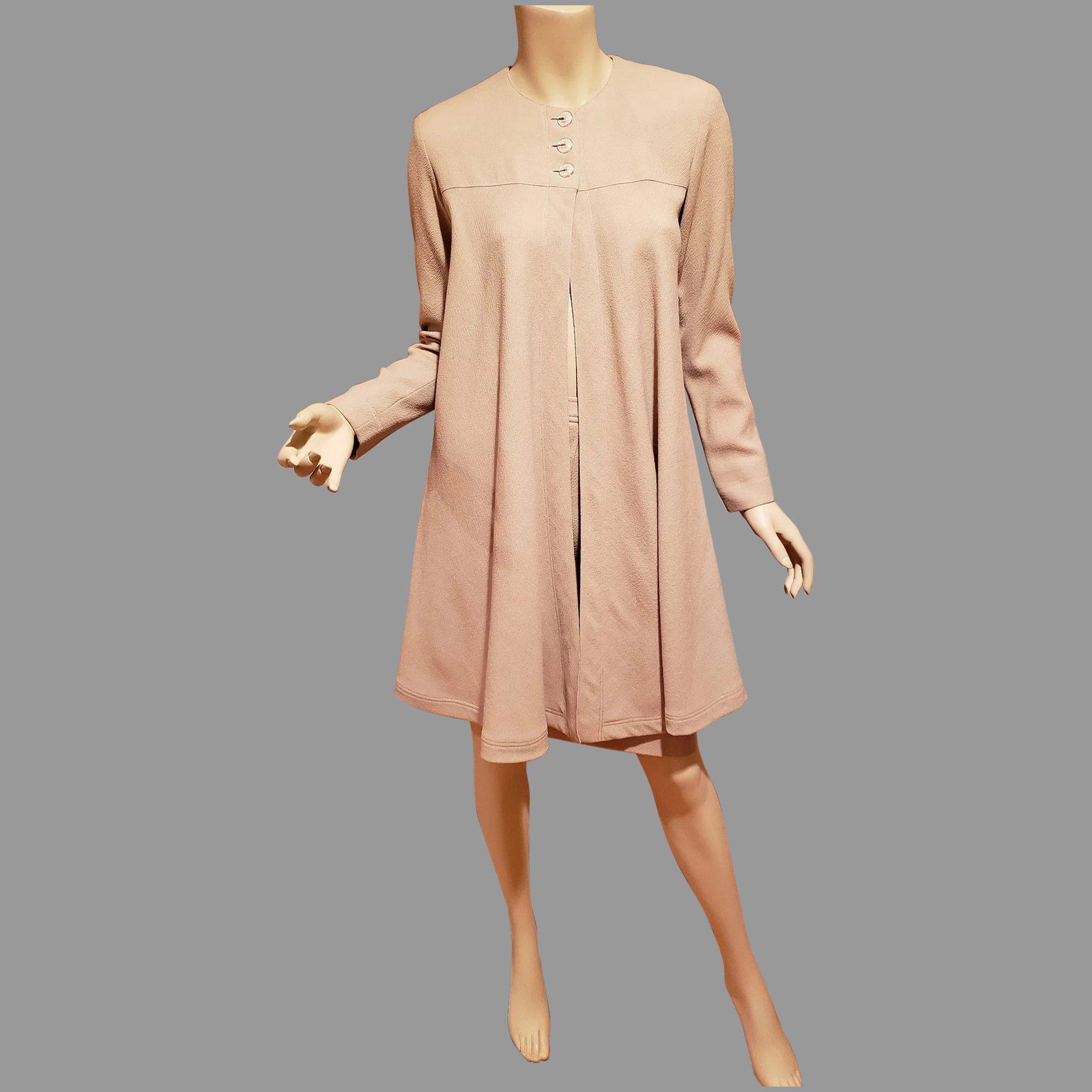 Jean Muir London Swing Coat and skirt ensemble Lucite: A Stunning Couture ensemble by a High fashion Couturier. Jean Muir, Light weight wool crepe, swing style coat w/ crew neckline, 3 Lucite clear front Buttons, straight skirt , the sleeves are bracelet 