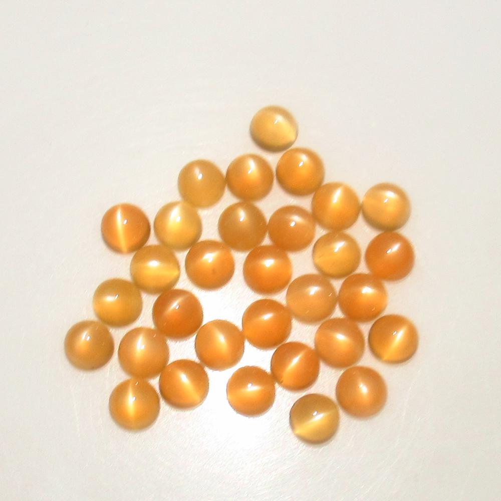 8.59 Ct Natural 29 Moonstone Round Lot: No Reserve! Title: 8.59 Ct Natural 29 Moonstone Round Lot Stone Clarity: Transparent Gemstones: Natural Moonstone Carat Weights: 8.59 Size/Dimensions: 3.80 - 4.10 mm / 29 PC's Additional Information: