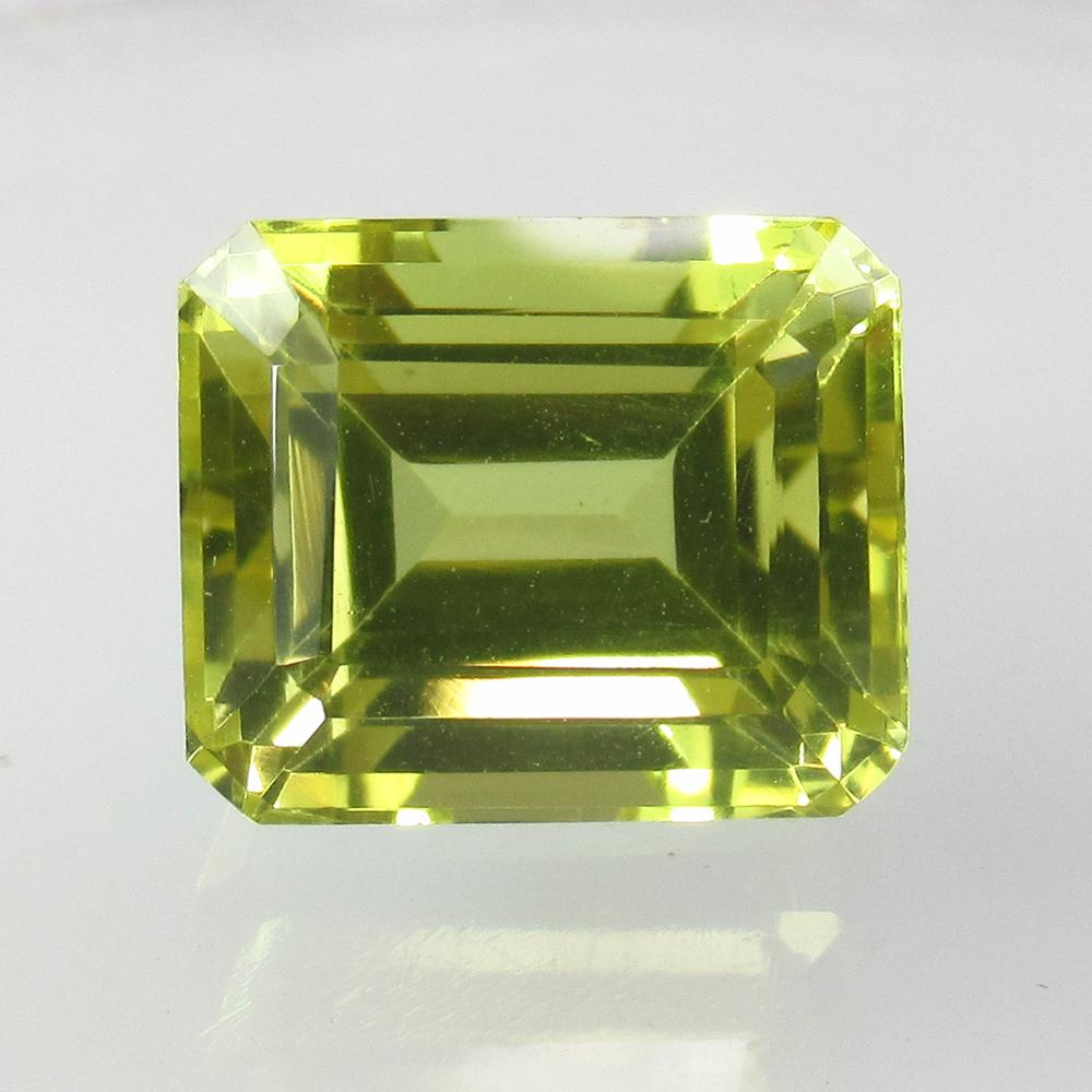 8.43 Ctw Natural Lemon Quartz Octagon Cut: No Reserve! Title: 8.43 Ctw Natural Lemon Quartz Octagon Cut Stone Clarity: VVS Gemstones: Lemon Quartz Carat Weights: 8.43 Size/Dimensions: 12.00 x 10.00 x 9.10 mm Additional Information: Good Luster