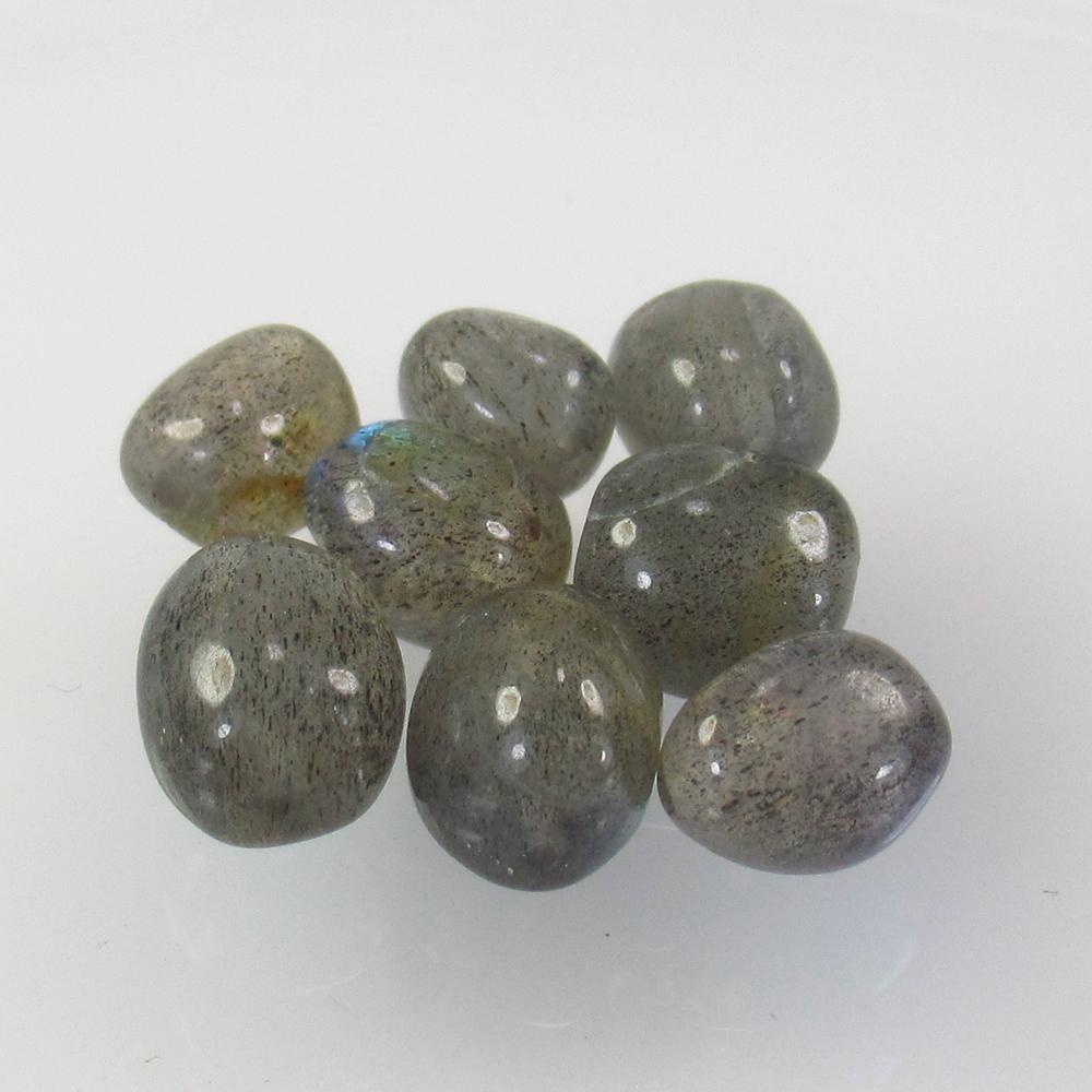 13.07 Ctw Natural 8 Labradorite Drilled Dumble Beads: No Reserve! Title: 13.07 Ctw Natural 8 Labradorite Drilled Dumble Beads Stone Clarity: Transparent Gemstones: Labradorite Carat Weights: 13.07 Size/Dimensions: 6.2x5.0 to 8.1x6.4 mm / 8 PC's Additiona